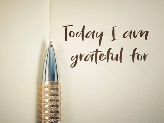 Expressing gratitude through note writing